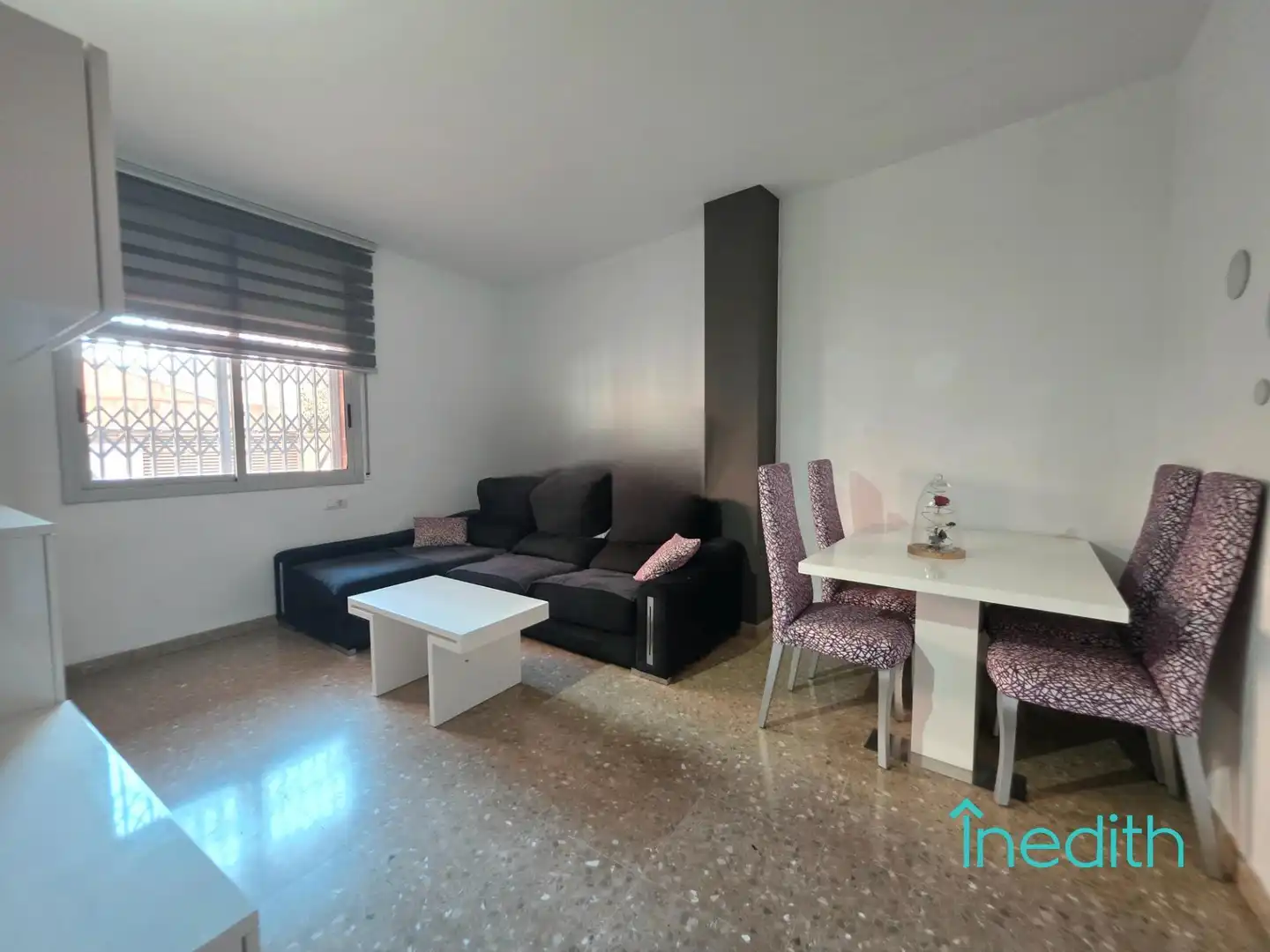 Vista exterior de Piso en venta en Viladecans con Aire acondicionado, Calefacción y Terraza