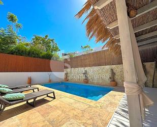 Piscina de Casa o xalet de lloguer en Níjar amb Aire condicionat, Terrassa i Piscina