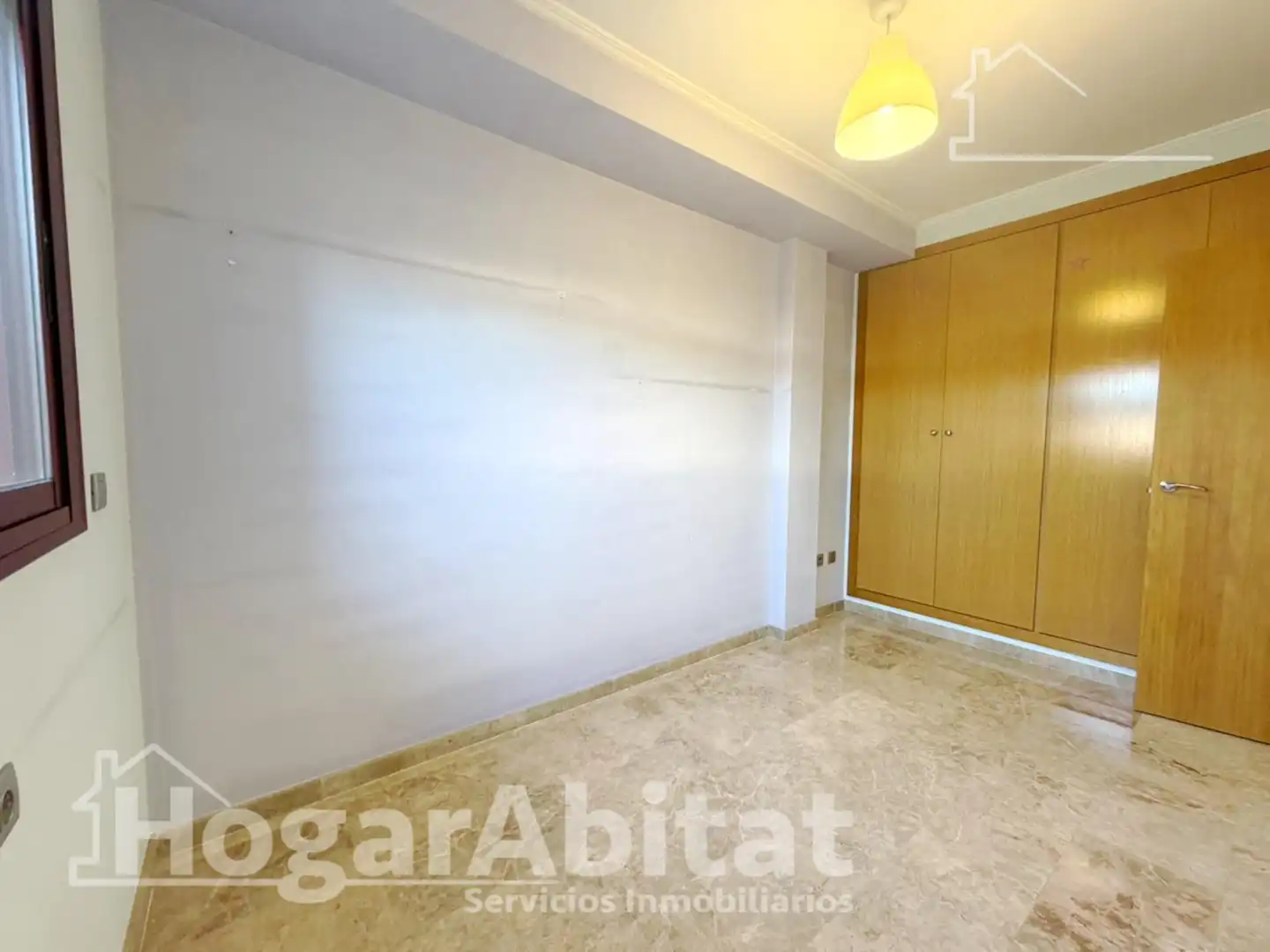 Dormitori de Casa adosada en venda en Sagunto / Sagunt amb Aire condicionat, Jardí privat i Terrassa