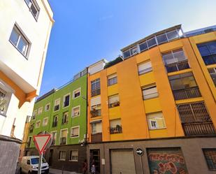 Vista exterior de Àtic en venda en Santa Coloma de Gramenet