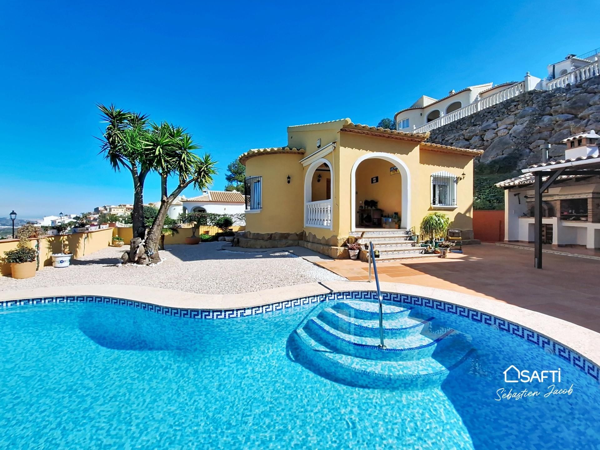 Vista exterior de Casa o xalet en venda en Ador amb Terrassa i Piscina