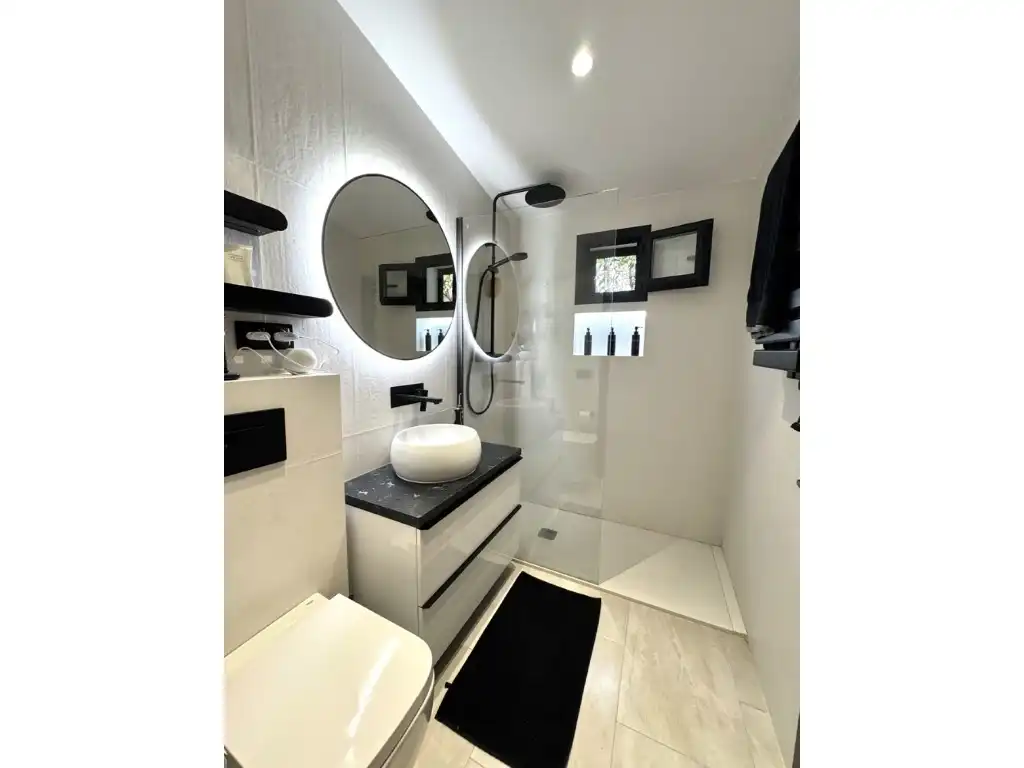 Bathroom of Houses for sale in Calvià  with Air Conditioner, Terrace and Swimming Pool