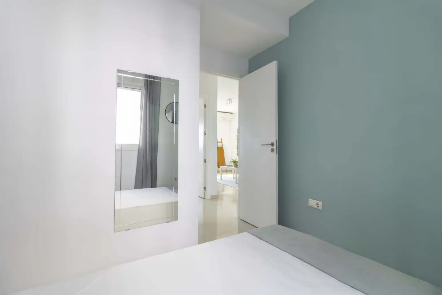 Schlafzimmer von Wohnung zum Verkauf in Sevilla mit Klimaanlage und Abstellraum