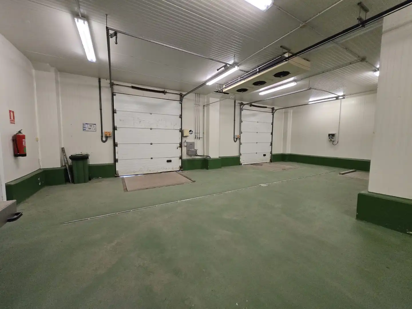Nave industrial en venta en Teruel con Calefacción y Alarma