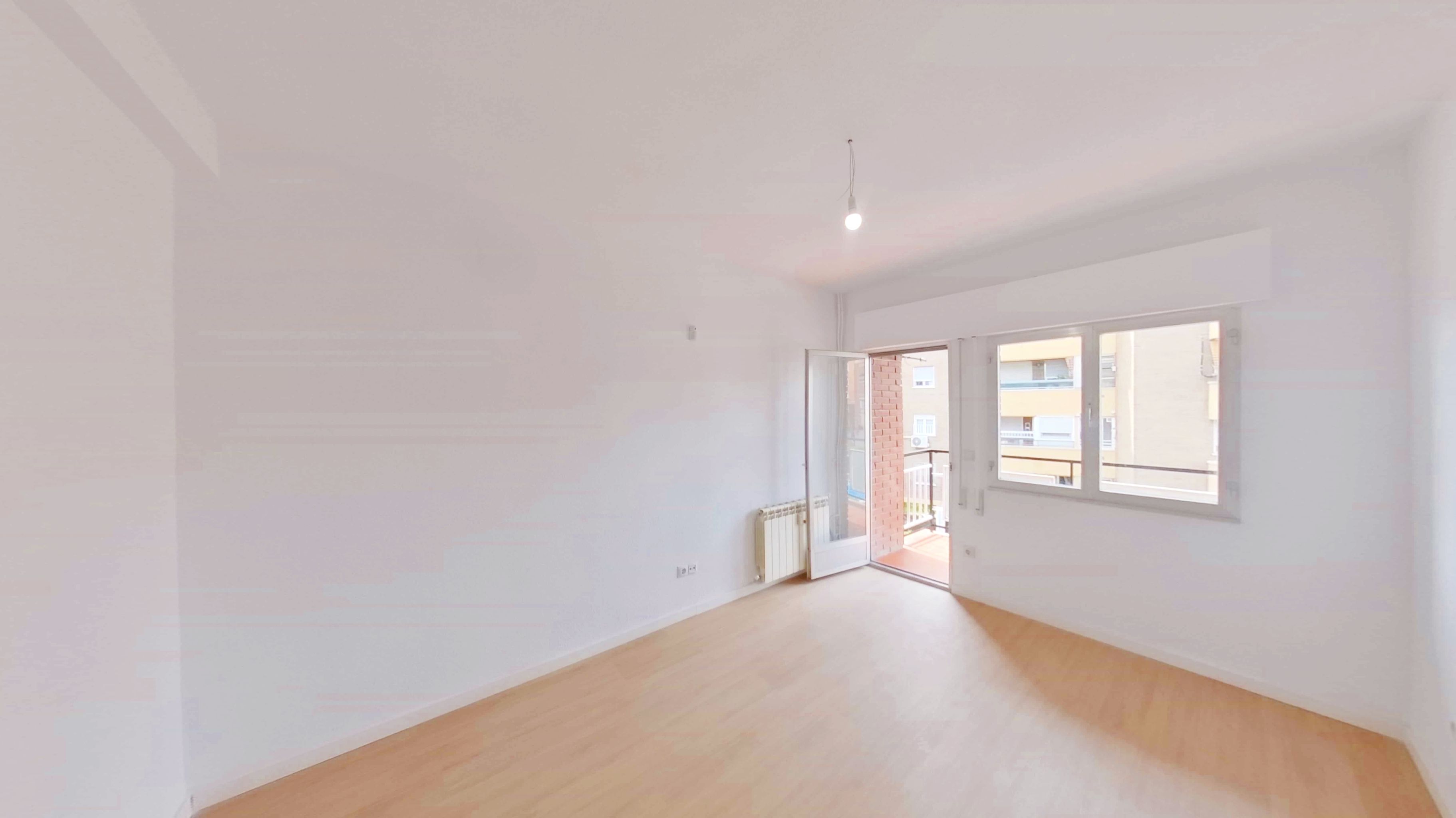 Bedroom of Flat to rent in  Madrid Capital  with Heating, Terrace and Furnished