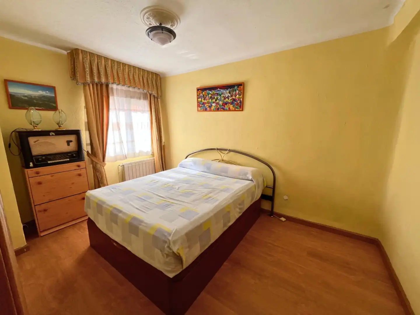 Bedroom of Flat for sale in Tetuán