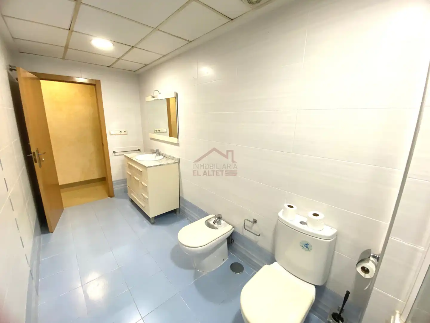 Baño de Piso en venta en Elche / Elx con Aire acondicionado, Calefacción y Horno