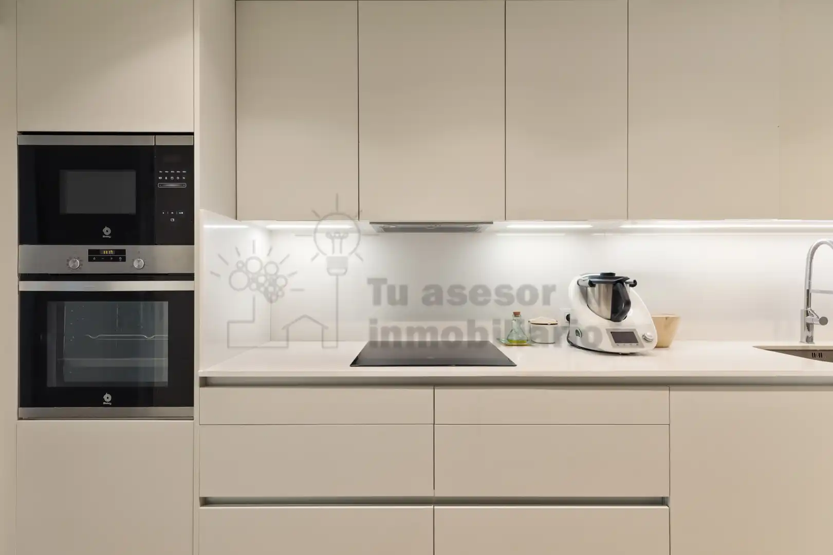 Cocina de Piso en venta en Barcelona con Aire acondicionado, Calefacción y Parquet