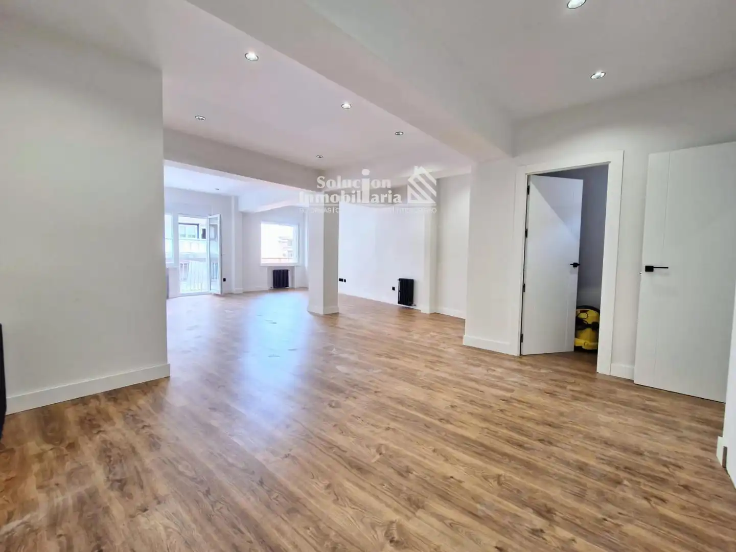 Wohnung zum Verkauf in Salamanca mit Heizung, Terrasse und Möbliert