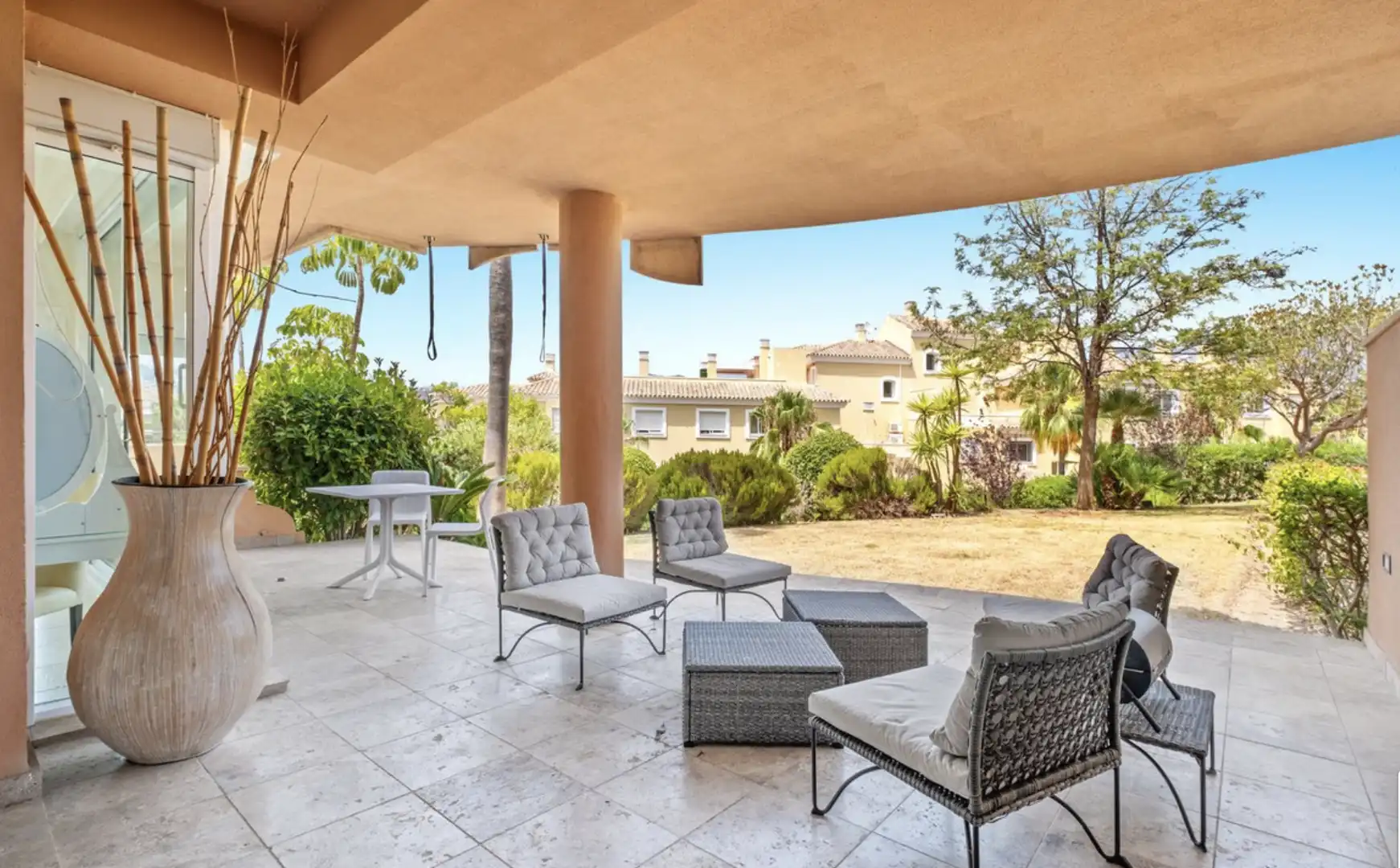 Apartament amb piscina en venda a Nueva Andalucía, imagen 21