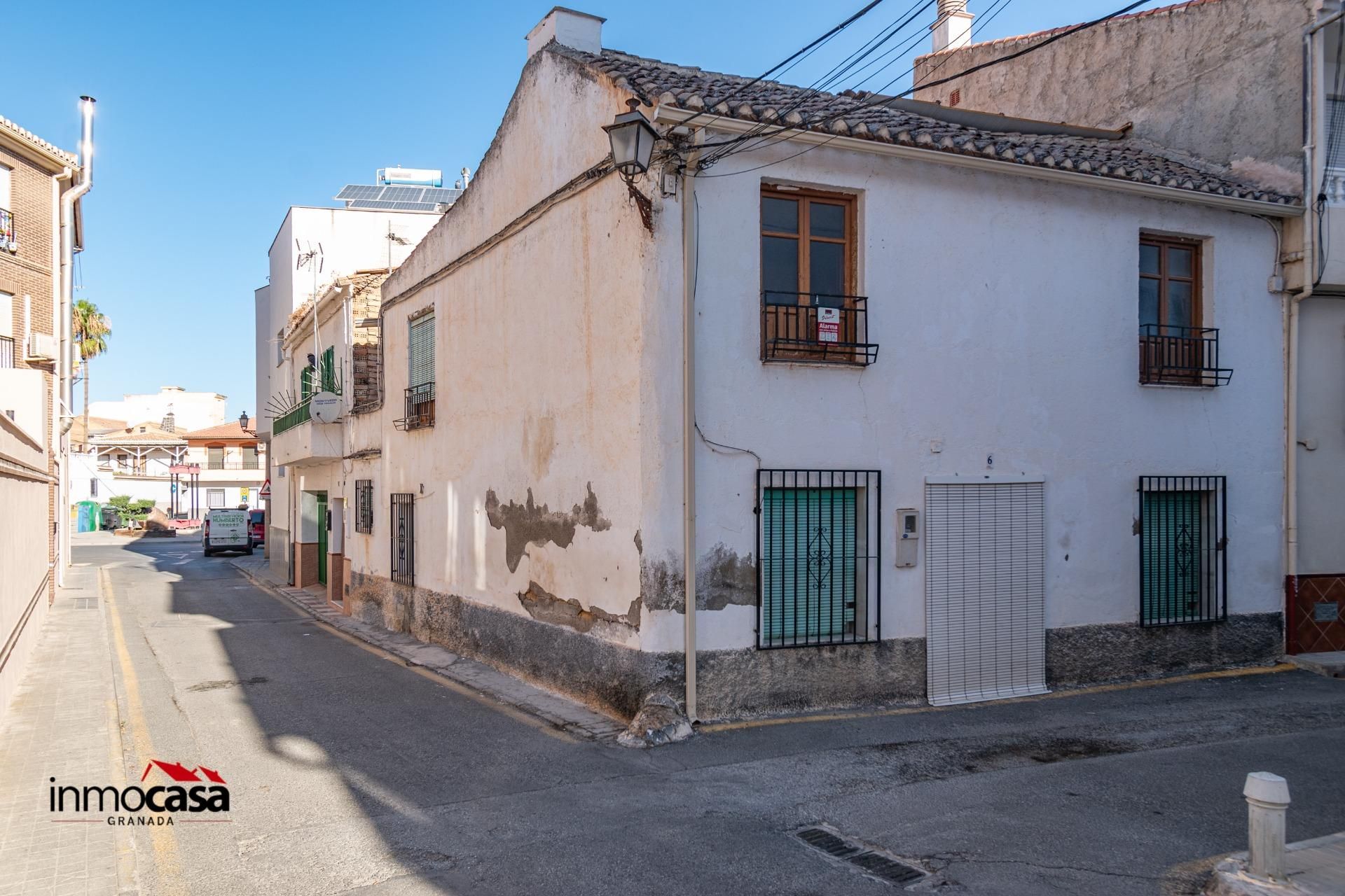 Vista exterior de Casa adosada en venta en Las Gabias con Terraza