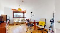 Living room of Flat for sale in  Madrid Capital  with Air Conditioner, Heating and Private garden