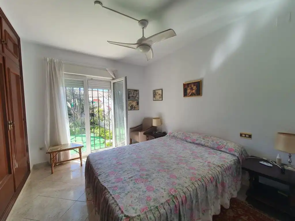 Chalet con jardín en venta en Centro Internacional, imagen 7