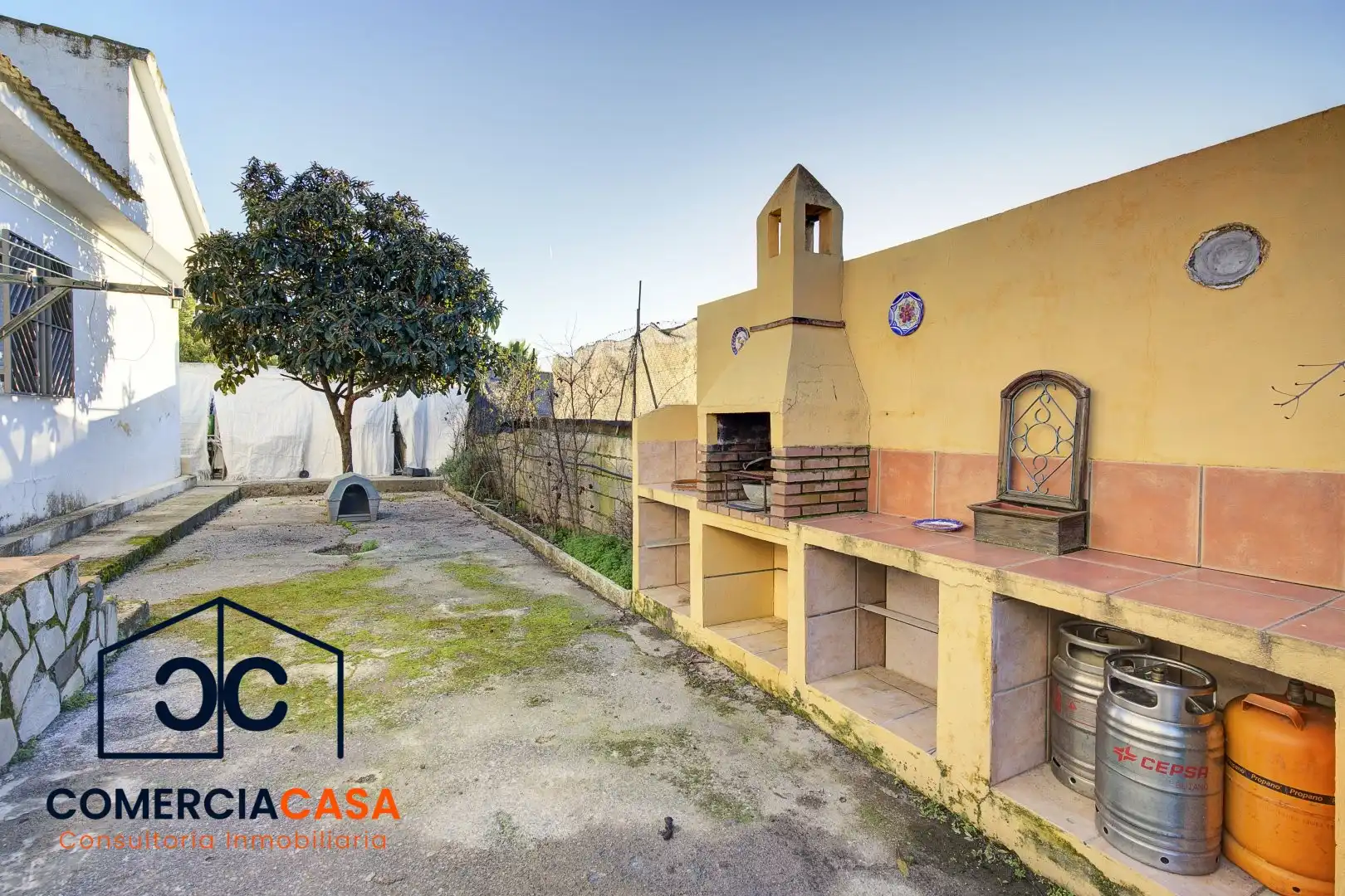 Vista exterior de Casa o xalet en venda en Las Gabias amb Aire condicionat, Jardí privat i Traster