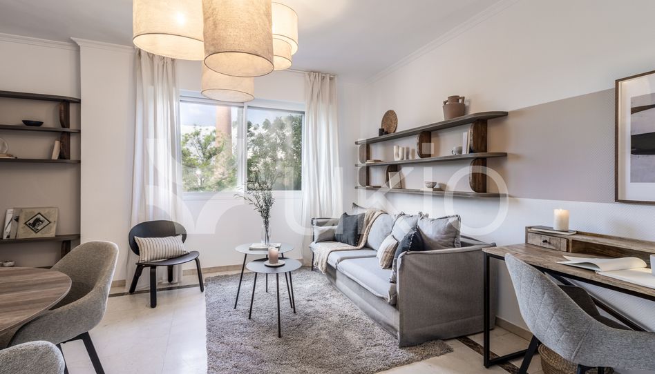 Apartamento de alquiler en Plaza del Descubridor Diego de Ordás, Ríos Rosas - Nuevos Ministerios - Imagen 2