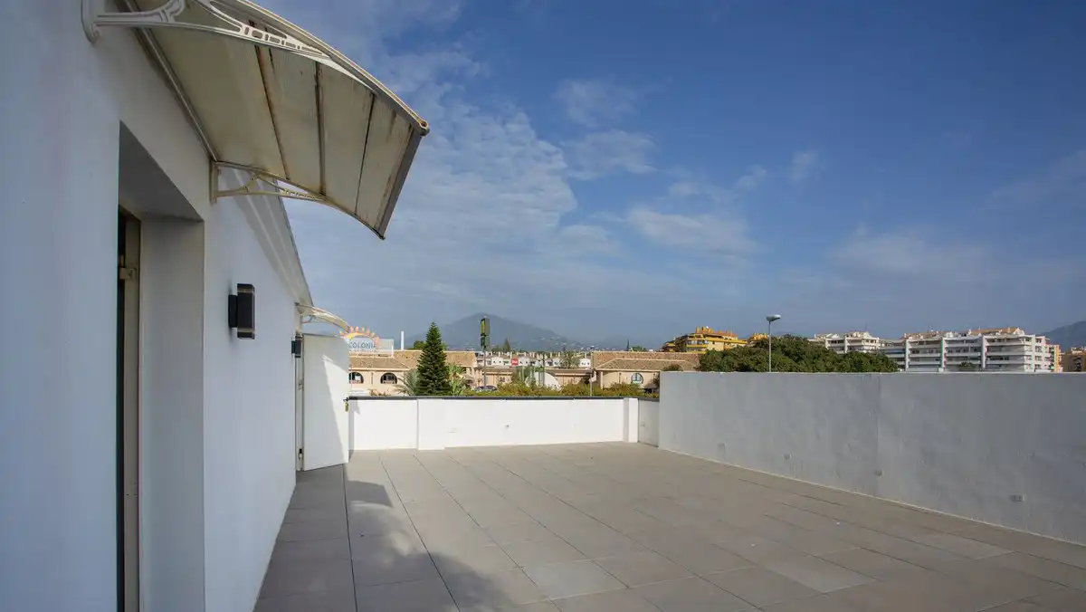 Terraza de Edificio en venta en Marbella con Alarma