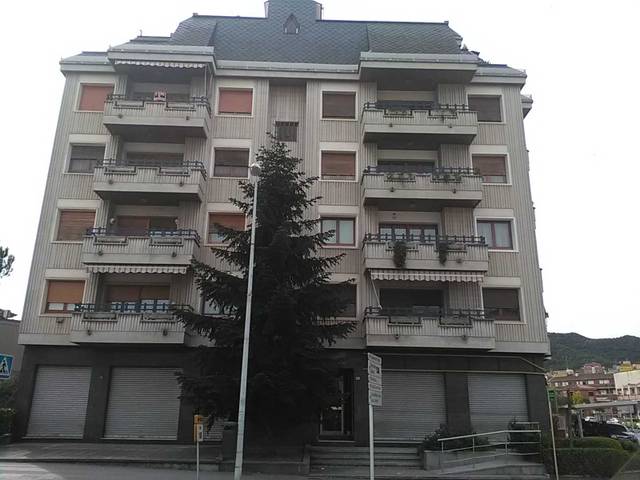 Local comercial en Venta en Av De L´onze de Setembre en Montornès del Vallès