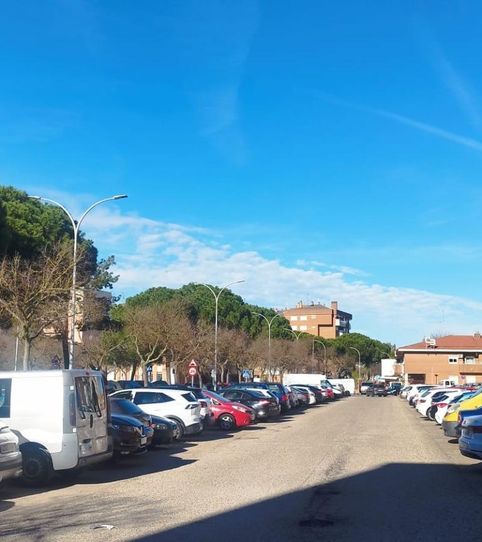 Foto 2 de Piso en venta en Valdepasillas - La Paz - Huerta Rosales, Badajoz Capital