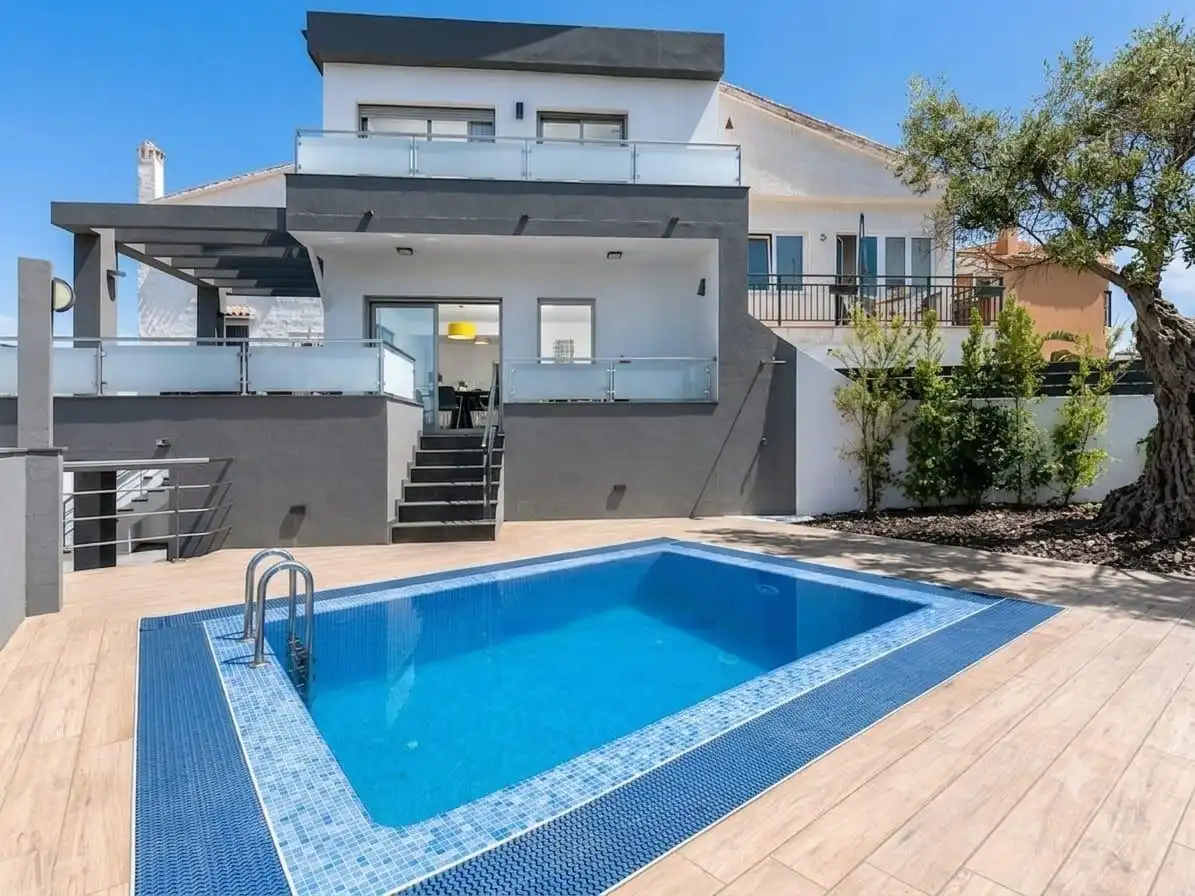 Wohnung mit Pool zum Verkauf in El Faro de Calaburra - Chaparral