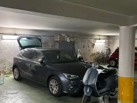 Aparcament de Garatge de lloguer en Valencia