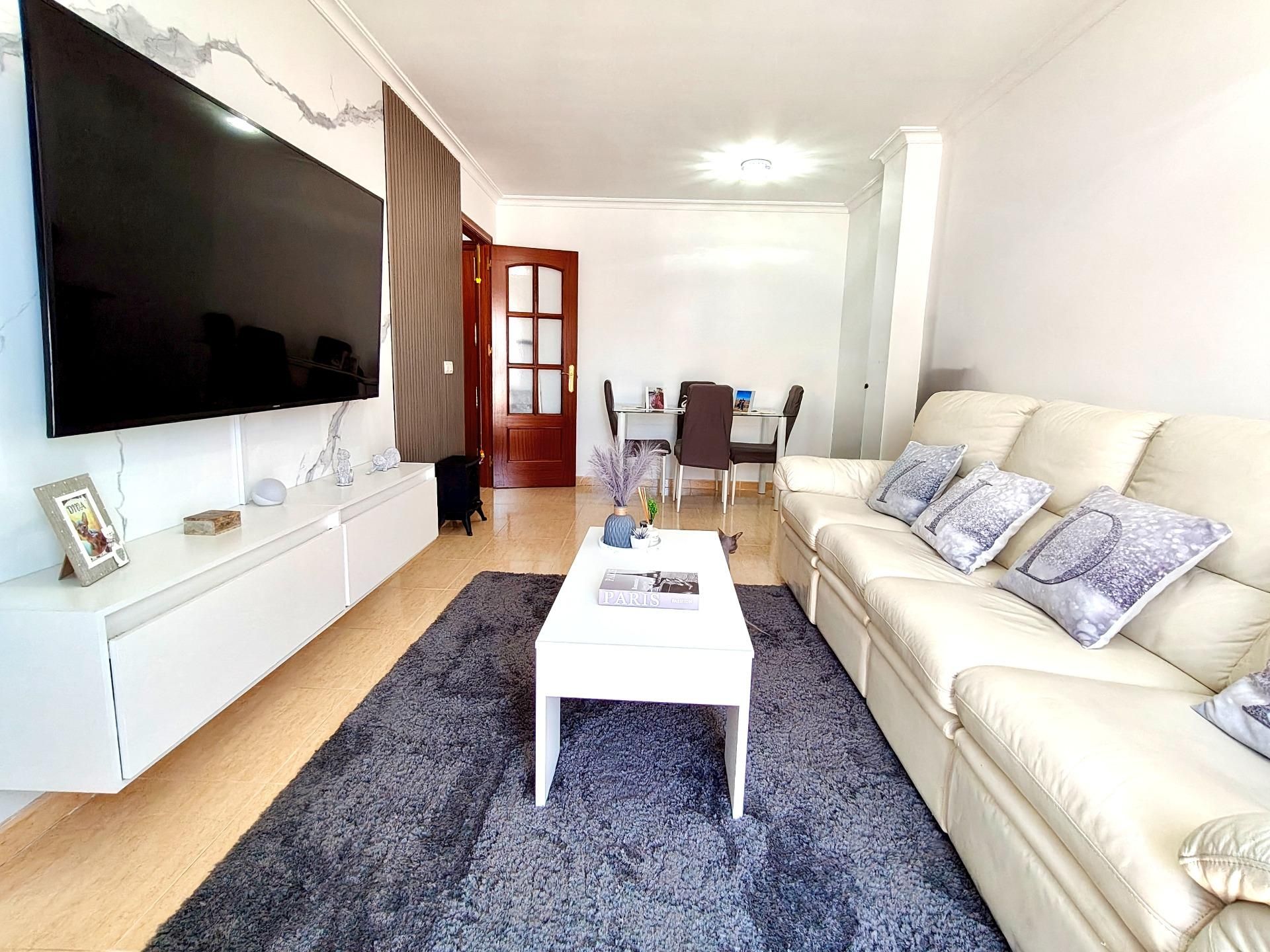 Flat for sale in Los Almendros - El Limonero - El Tomillar, Puerto de la Torre - Atabal, Málaga Capital