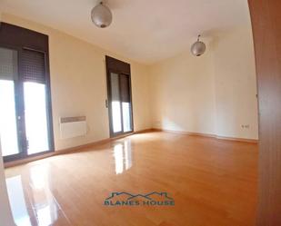 Living room of Flat for sale in Sant Hilari Sacalm  with Parquet flooring