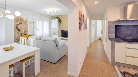 Foto 2 de Piso de alquiler en Alisal - San Román, Santander