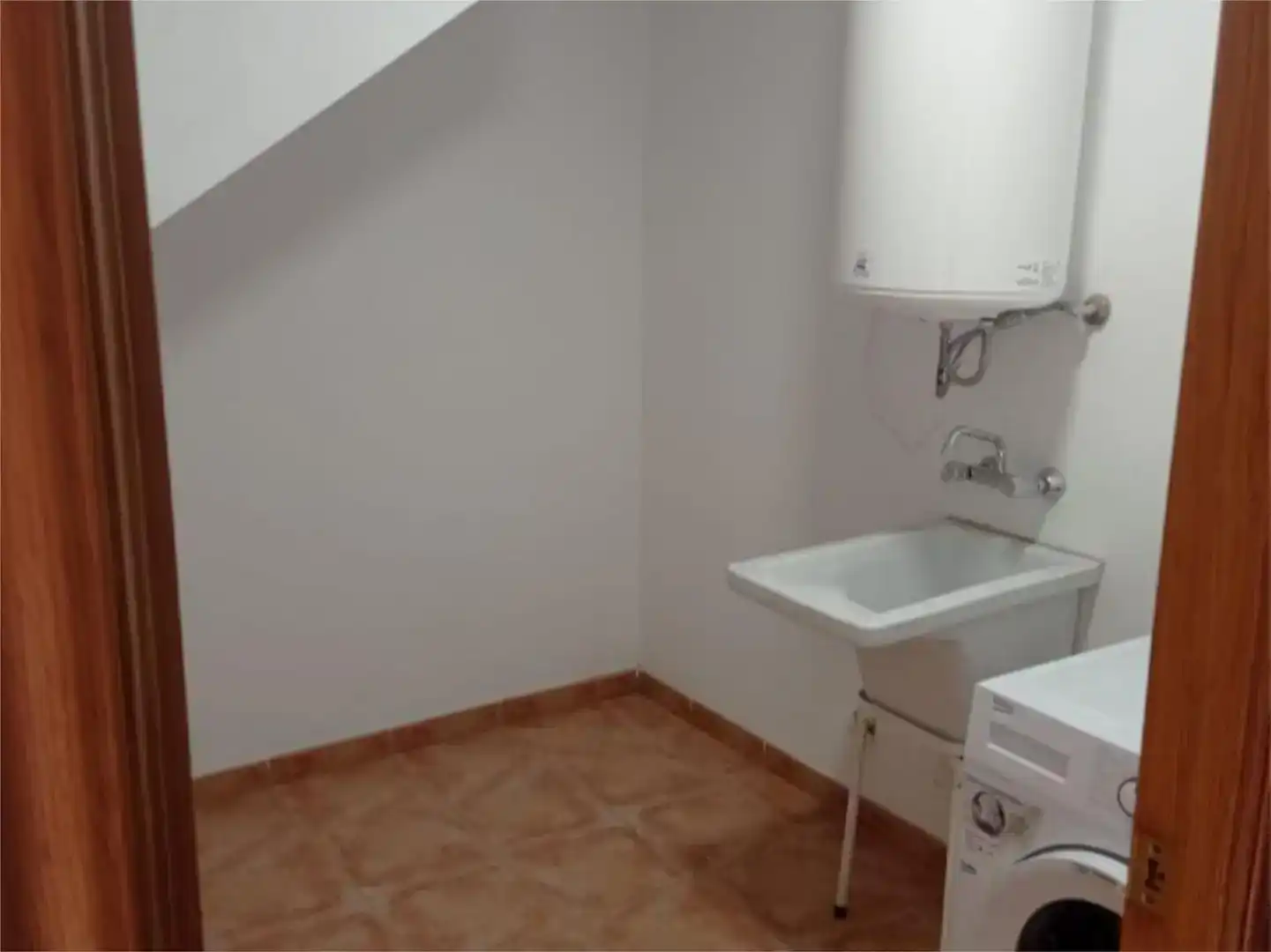 Bany de Casa adosada en venda en Valdelinares amb Moblat i Balcó
