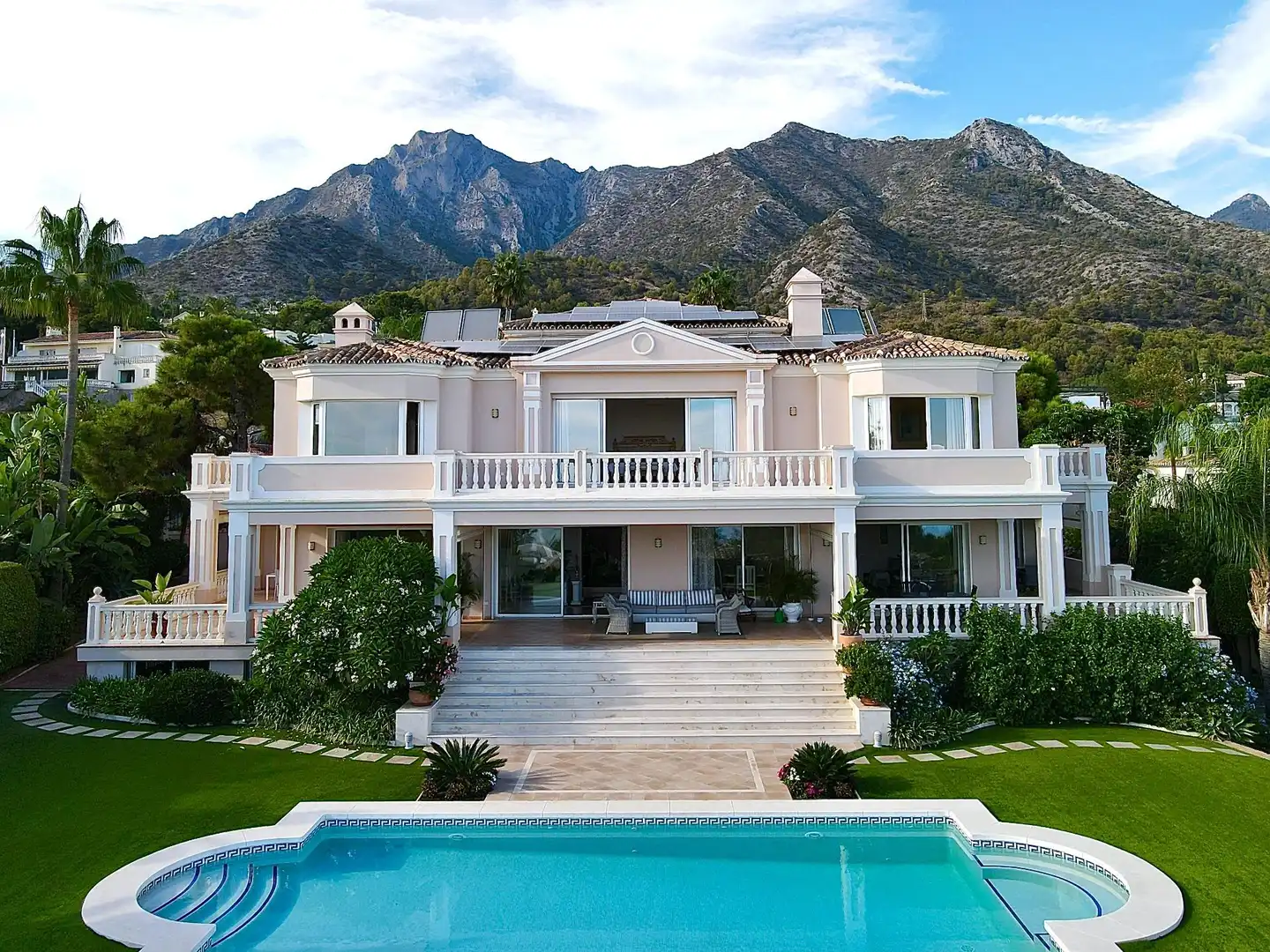 Villa avec piscine à vendre à Milla de Oro