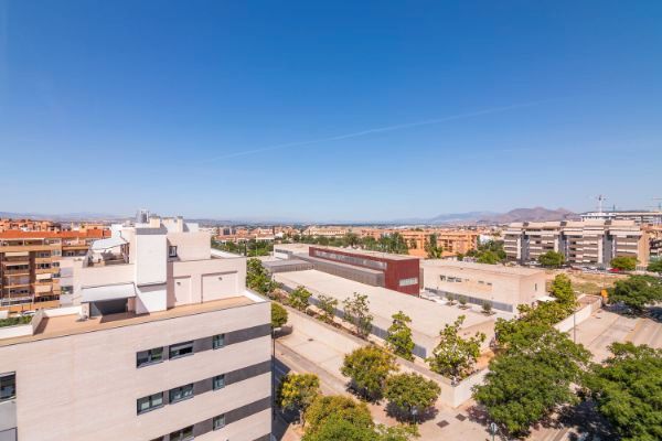 Exterior view of Flat to rent in  Granada Capital  with Heating, Storage room and Balcony