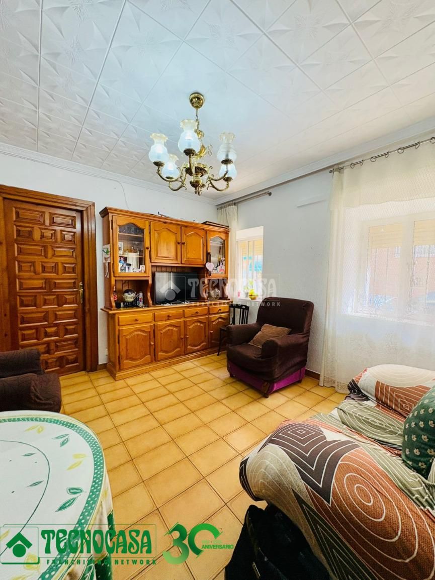 Sala de estar de Piso en venta en  Toledo Capital