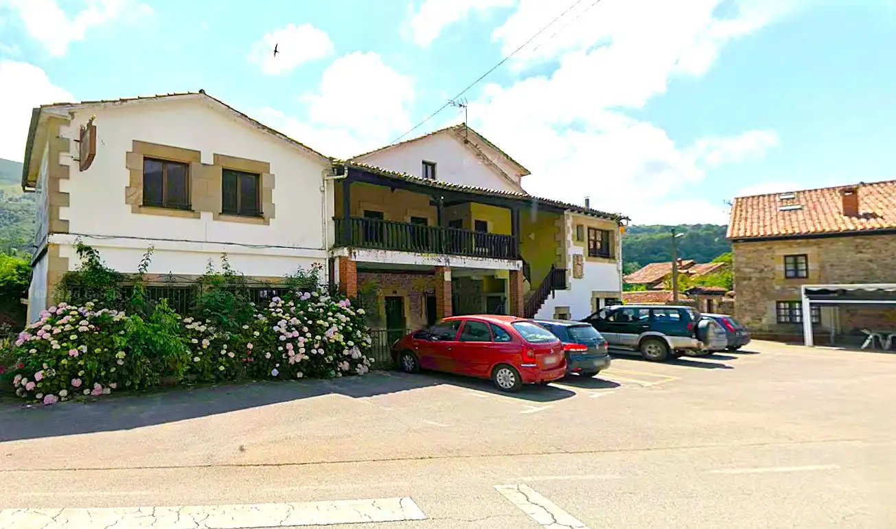 Inmuebles singulares en venta en Renedo 3