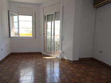 Flat with balcony for sale in Gorg - Progrés