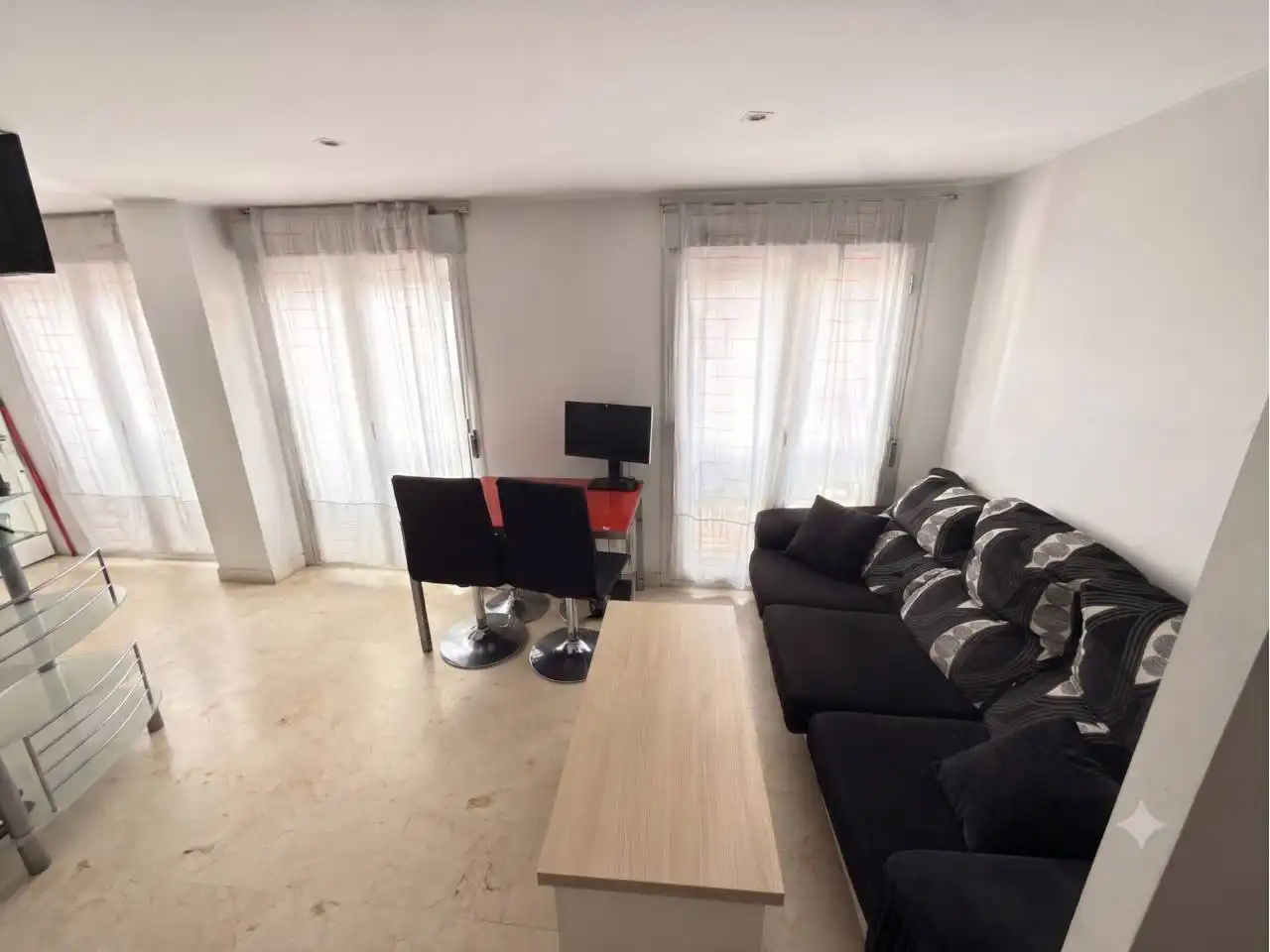 Sala de estar de Piso en venta en Zaragoza con Calefacción, Amueblado y Balcón