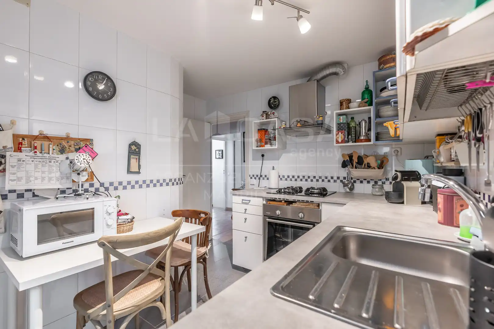 Cocina de Piso en venta en Madrid con Calefacción y Trastero