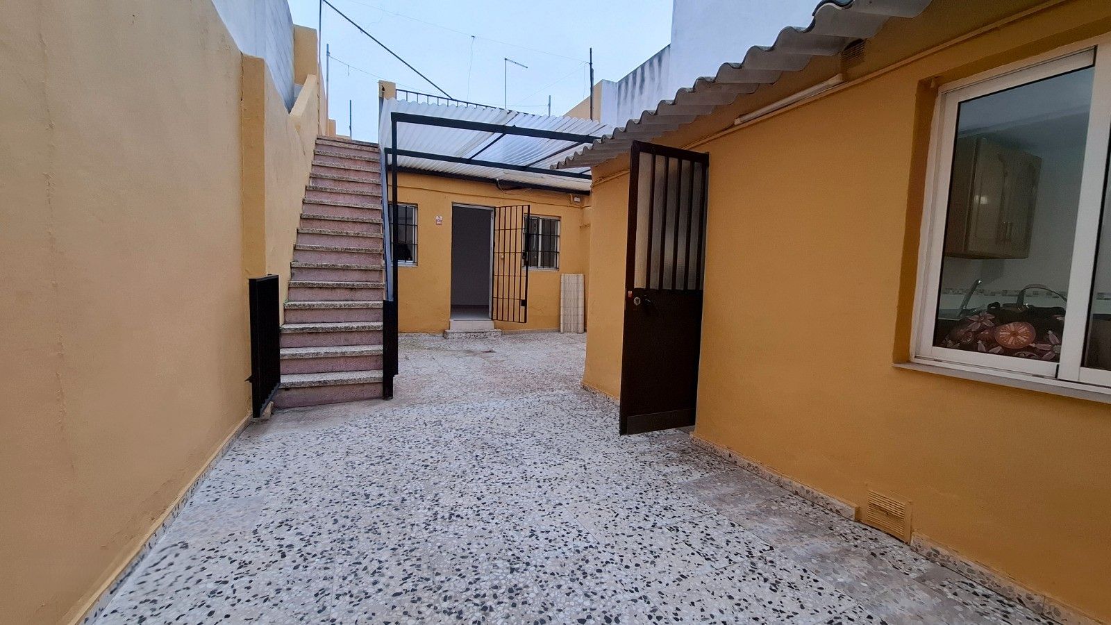 Casa adosada en venda a Sagunto - Edisol