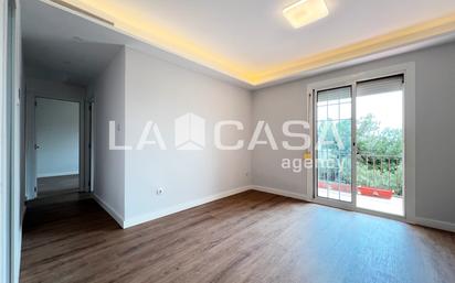Flat for sale in  Barcelona Capital  with Heating and Balcony