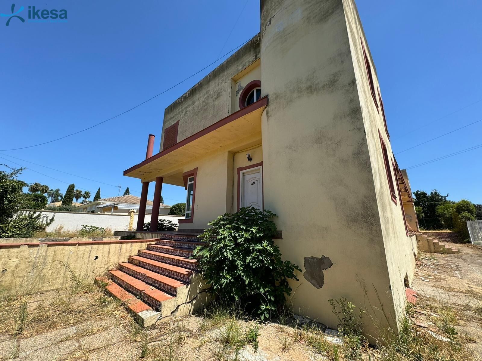 Vista exterior de Casa o xalet en venda en Alcalá de Guadaira amb Piscina
