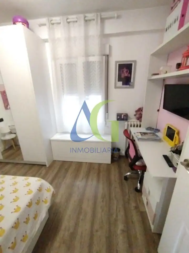 Schlafzimmer von Wohnung zum Verkauf in León Capital  mit Heizung, Parkett und Abstellraum