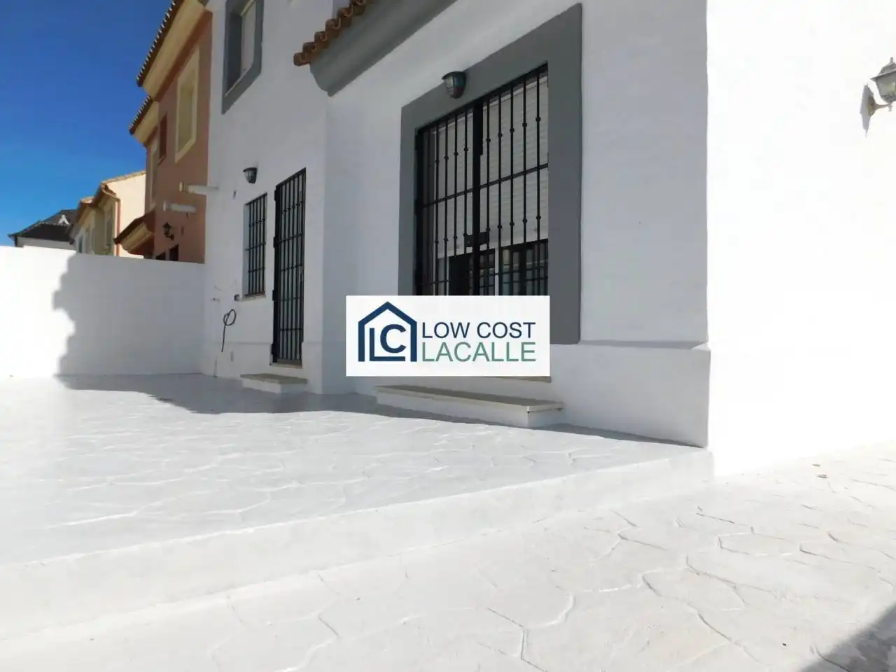 Vista exterior de Casa o chalet en venta en Rota con Terraza