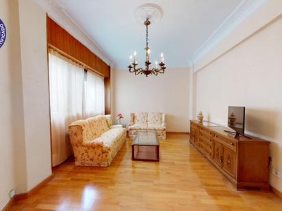 Living room of Flat for sale in  Valencia Capital  with Air Conditioner and Balcony