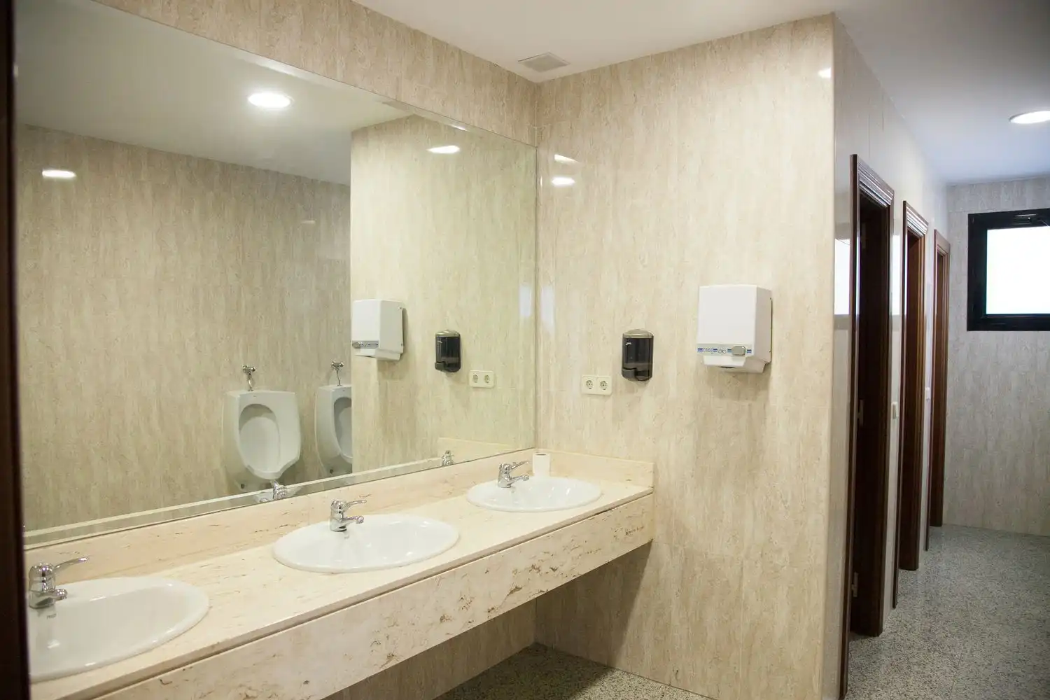 Baño de Edificio en venta en Villalbilla