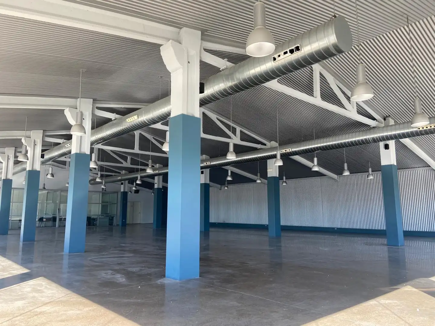 Vista exterior de Nave industrial en venta en Cornellà del Terri