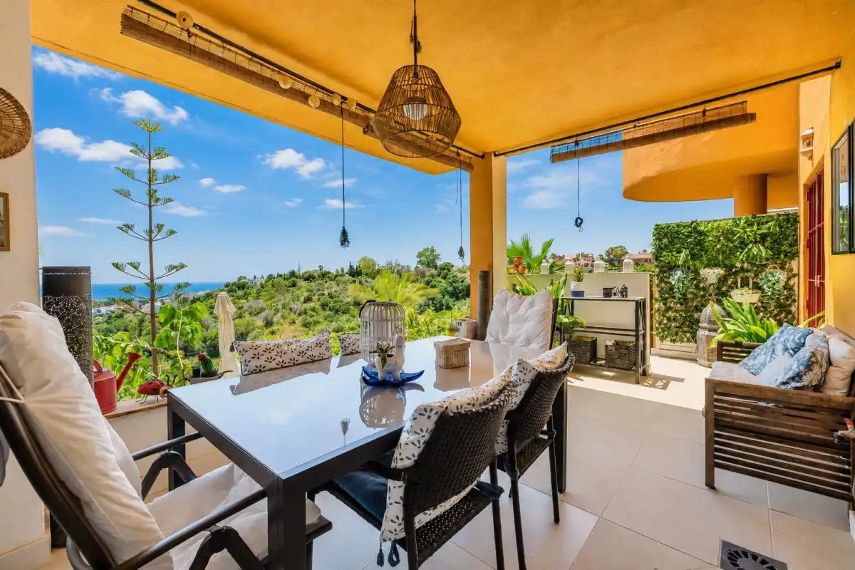 Terrace of Ground floor for sale in Marbella  with Air Conditioner, Heating and Private garden