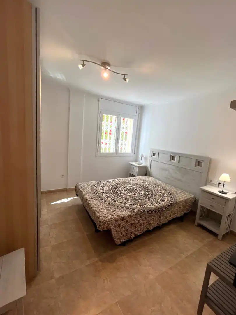 Habitación de Planta baja en venta en Castell d'Aro, Platja d'Aro i s'Agaró con Aire acondicionado, Jardín privado y Terraza