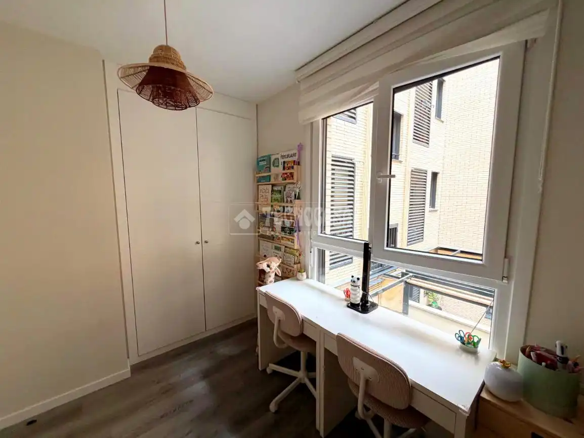 Bedroom of Flat for sale in Madrid  with Air Conditioner, Heating and Terrace