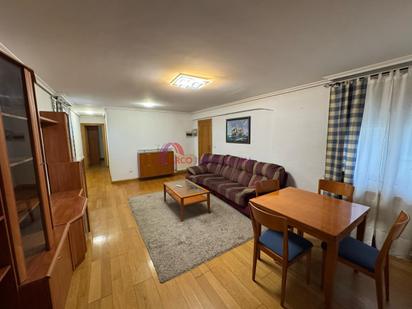 Sala d'estar de Pis en venda en Burgos Capital amb Calefacció