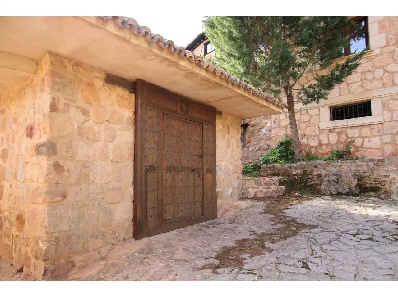 Vista exterior de Casa o xalet en venda en Arcos de Jalón amb Calefacció, Jardí privat i Terrassa