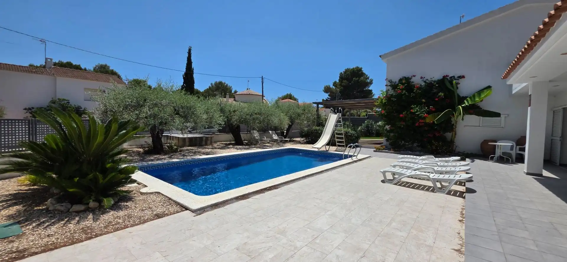 Haus mit Pool zum Verkauf in Les Tres Cales