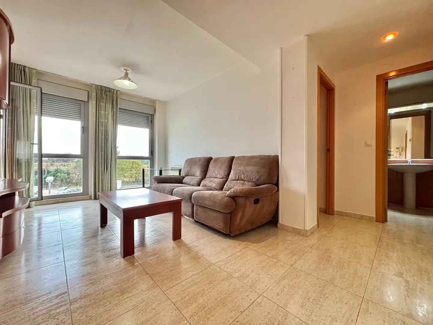 Living room of Flat for sale in Oliver-Valdefierro